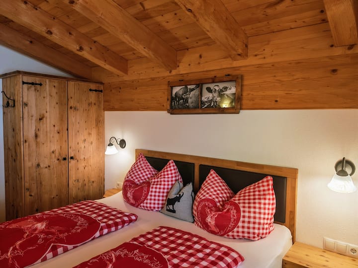 غرفة النوم 2