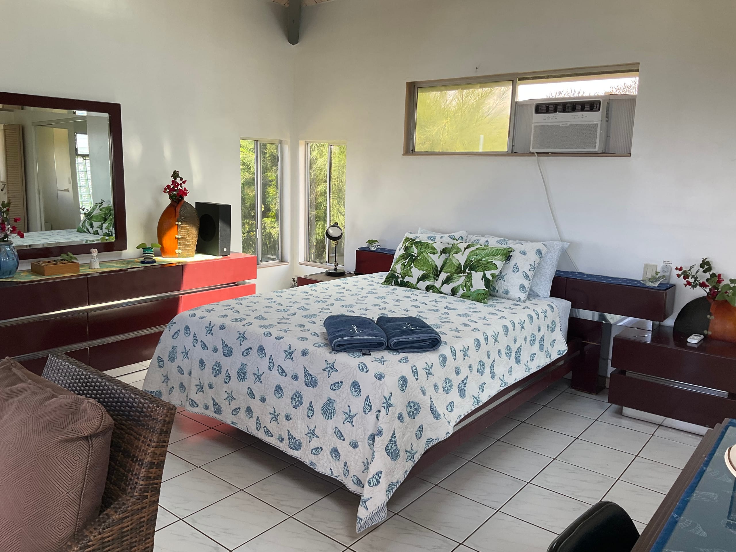 South Maui Oceanview Solo Cottage - Photo 53