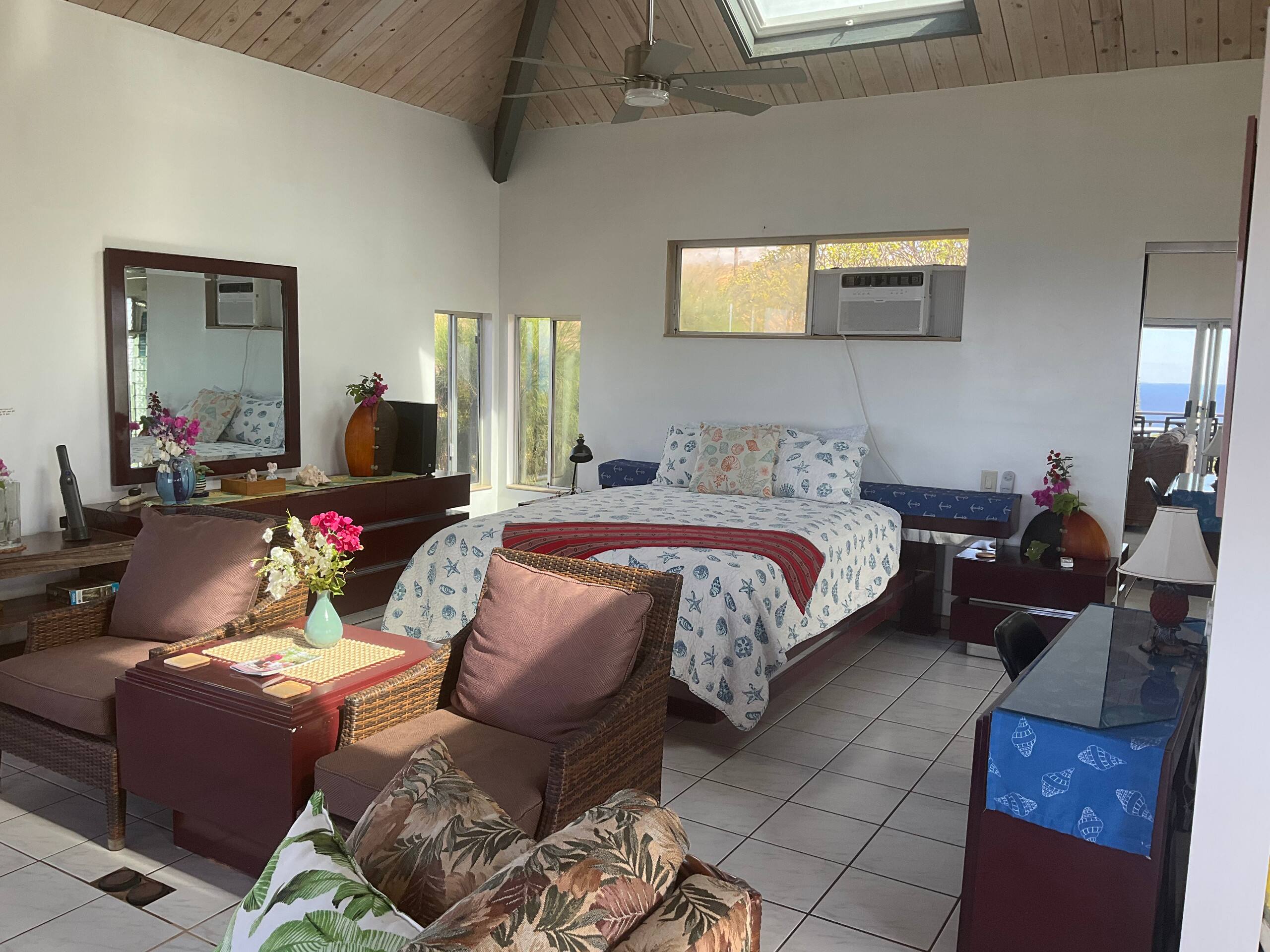 South Maui Oceanview Solo Cottage - Photo 56