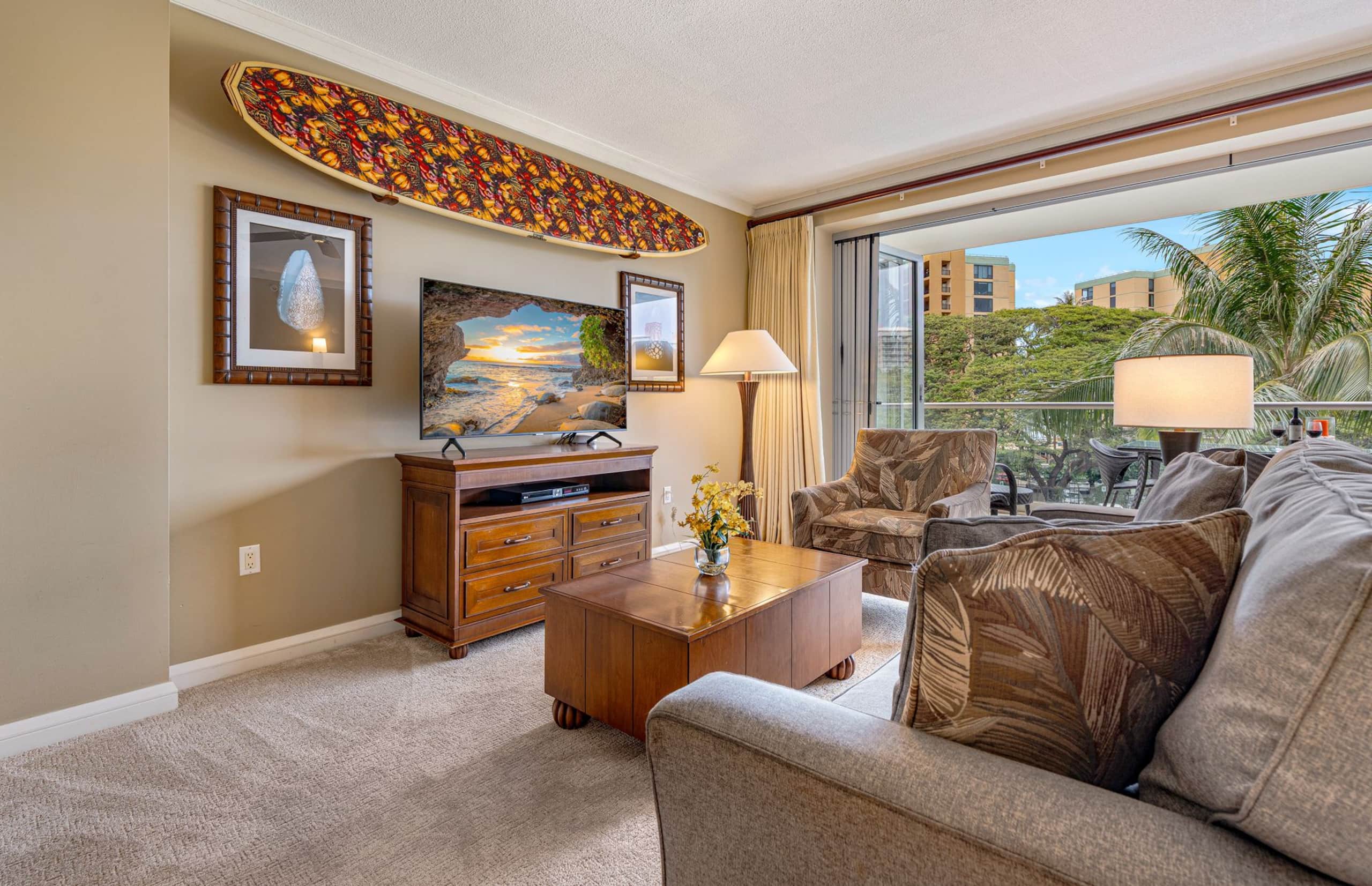 Condo in Lahaina · ★4.33 · 1 bedroom · 2 beds · 1 bath - Image 11