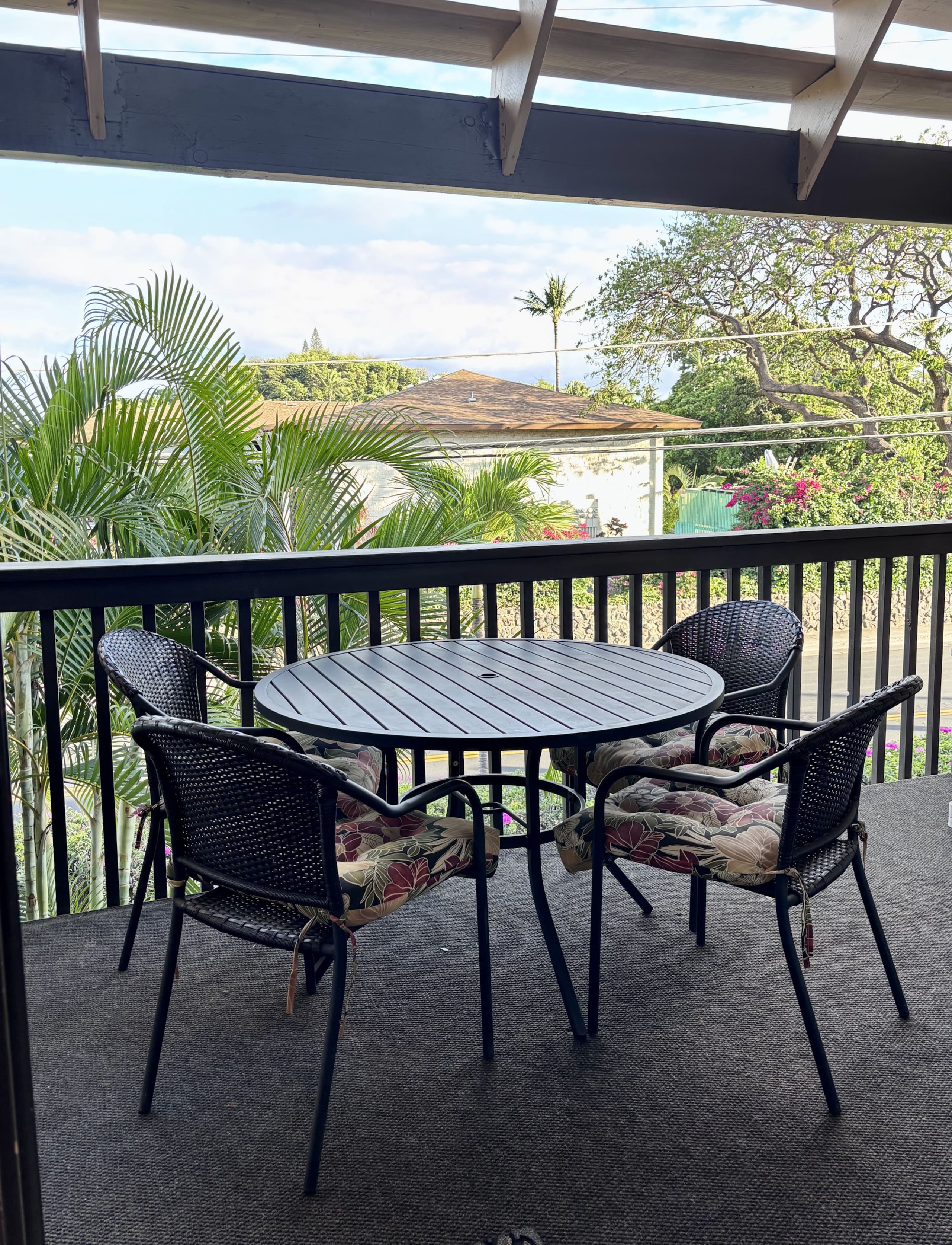 Condo in Kihei · ★4.61 · 2 bedrooms · 4 beds · 2 private baths - Image 4