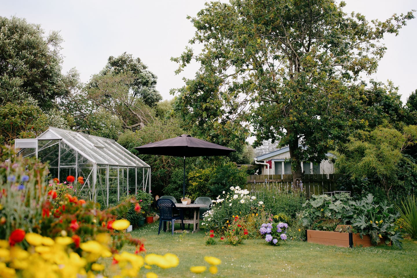 Boutique Studio In Private Garden Setting 4