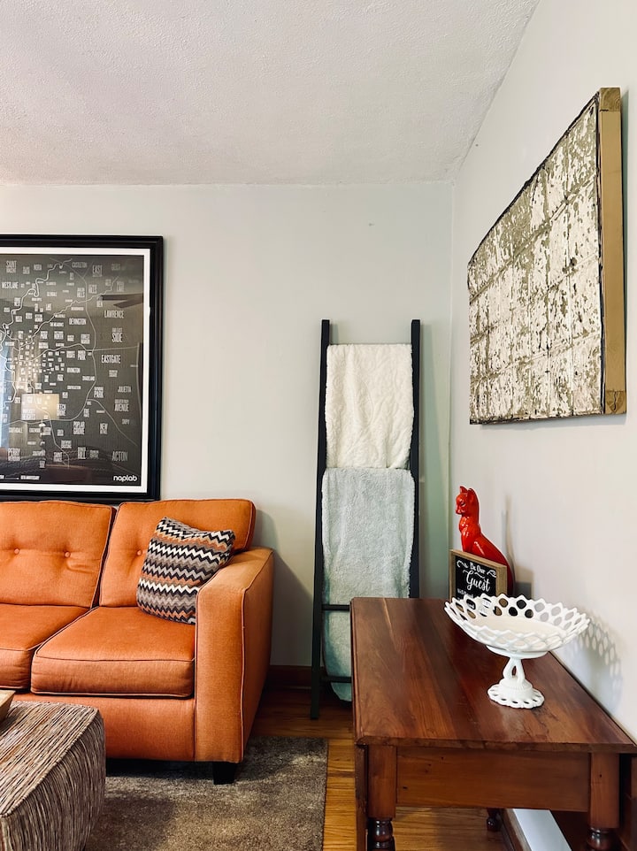 Quaint Bungalow in Heart of Broad Ripple Houses for Rent in