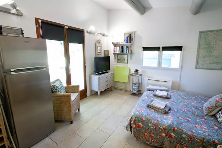 Côté Jardin, Terrasse Privée Et Accès Piscine - Saint-Saturnin-lès-Apt