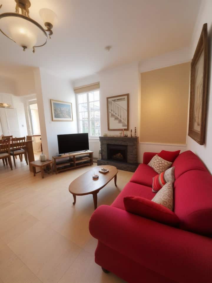 3-bedroom Maisonette With Fireplace & Piano - Paphos