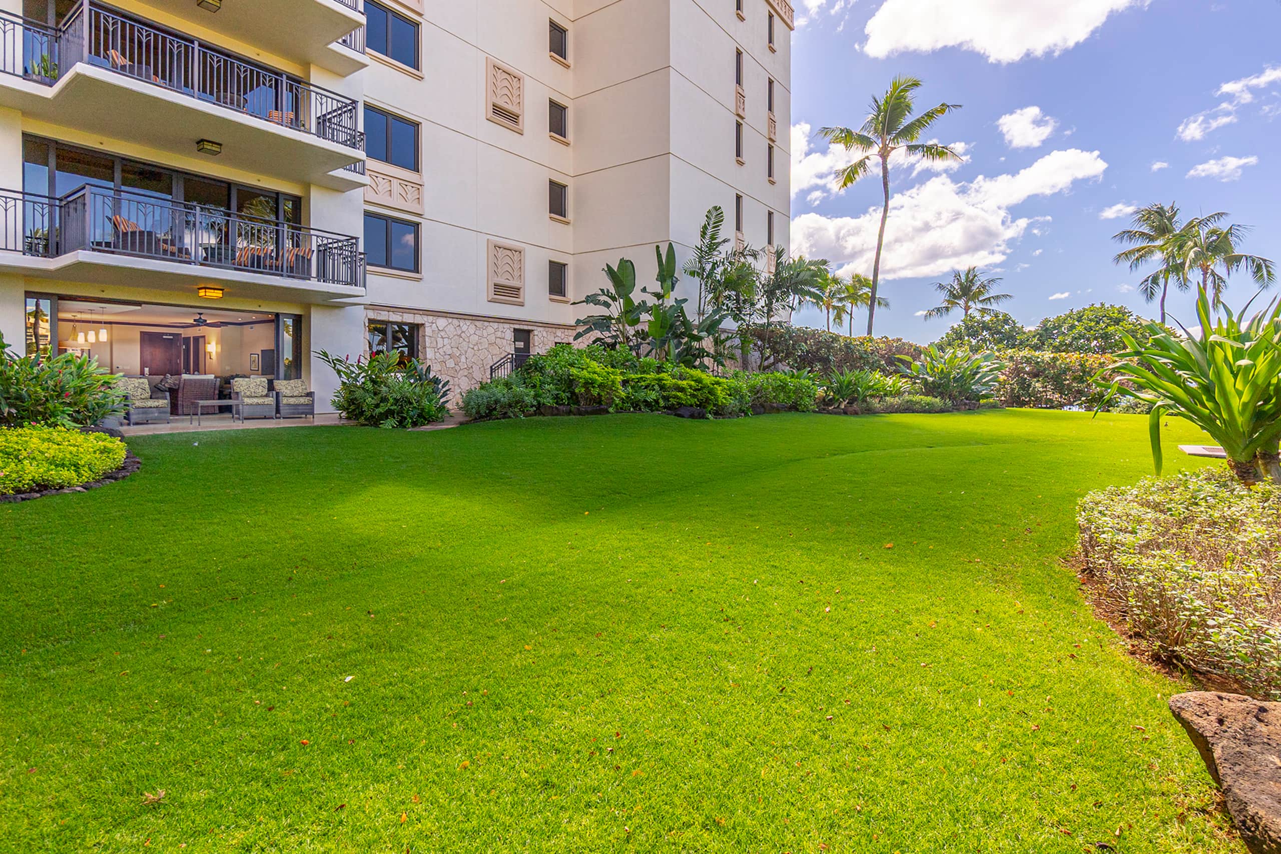 Popular Ground Floor with Extra Grassy Area - Image 23