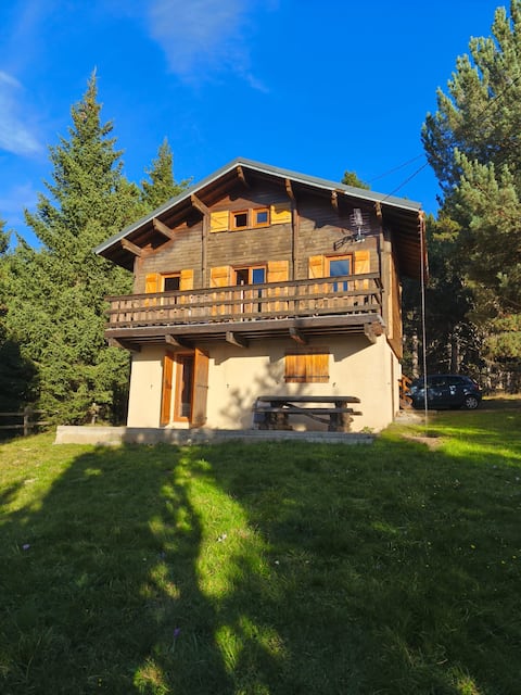 Authentic chalet, Matemale lake and mountain views