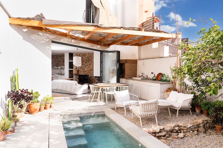 Preciosa casa de playa con piscina – Cal Llimoner