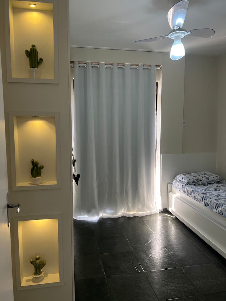 Dhomë gjumi 2