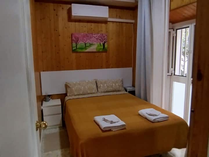 Habitación Independiente, Con Baño Y Cocina - El Puerto de Santa María