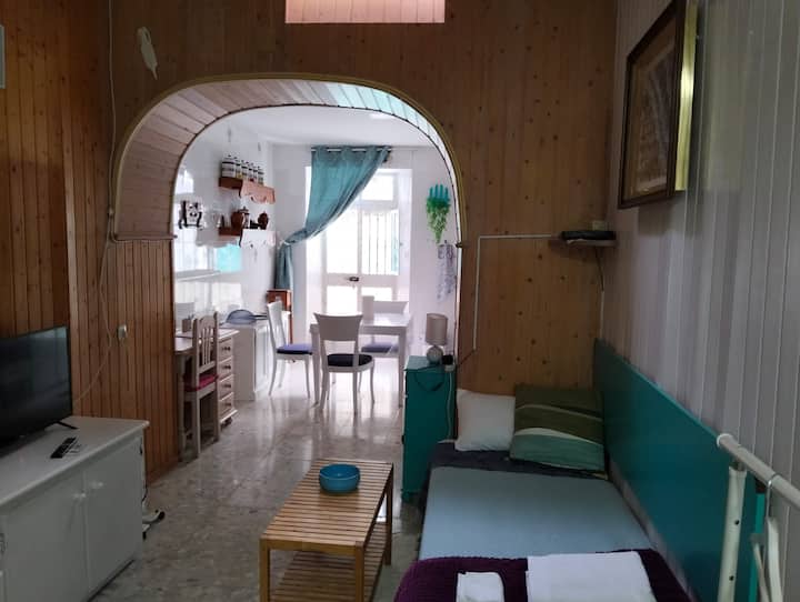 Habitación Independiente, Con Baño Y Cocina - El Puerto de Santa María