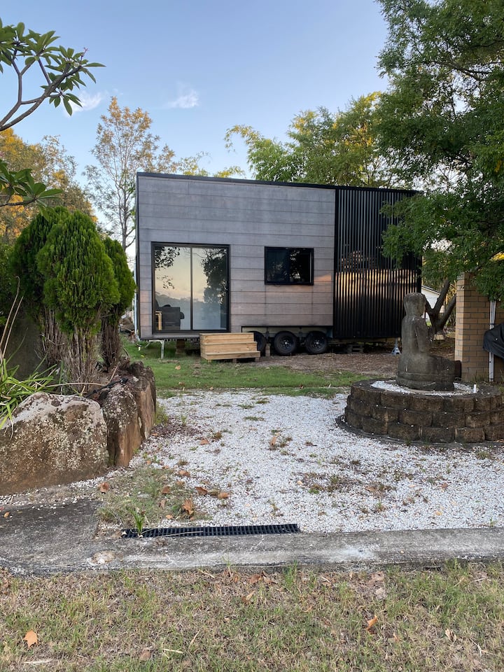Little Nest In Black Hill - Raymond Terrace