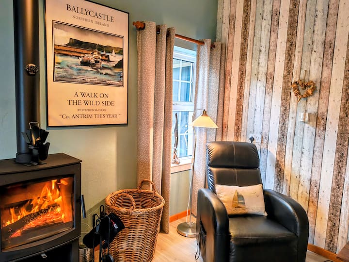'Sleepy Hollow'romantic Cottage In Idyllic Garden - Ballymoney