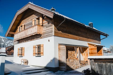 Beliebte Airbnb-Anzeige: Almdorf Katschberg - Cabin 3 in Sankt Michael Im Lungau