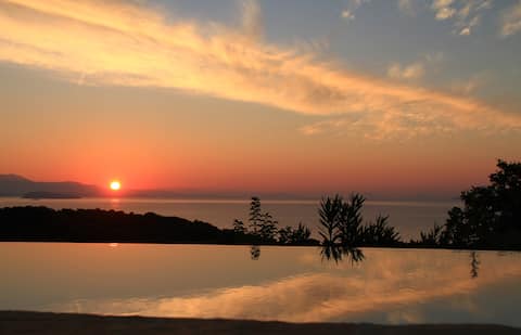 Villa Lefki spacious contemporary villa with Xl
