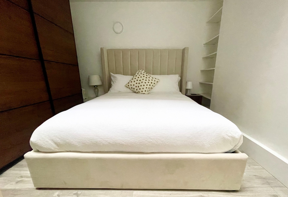 საძინებელი 1