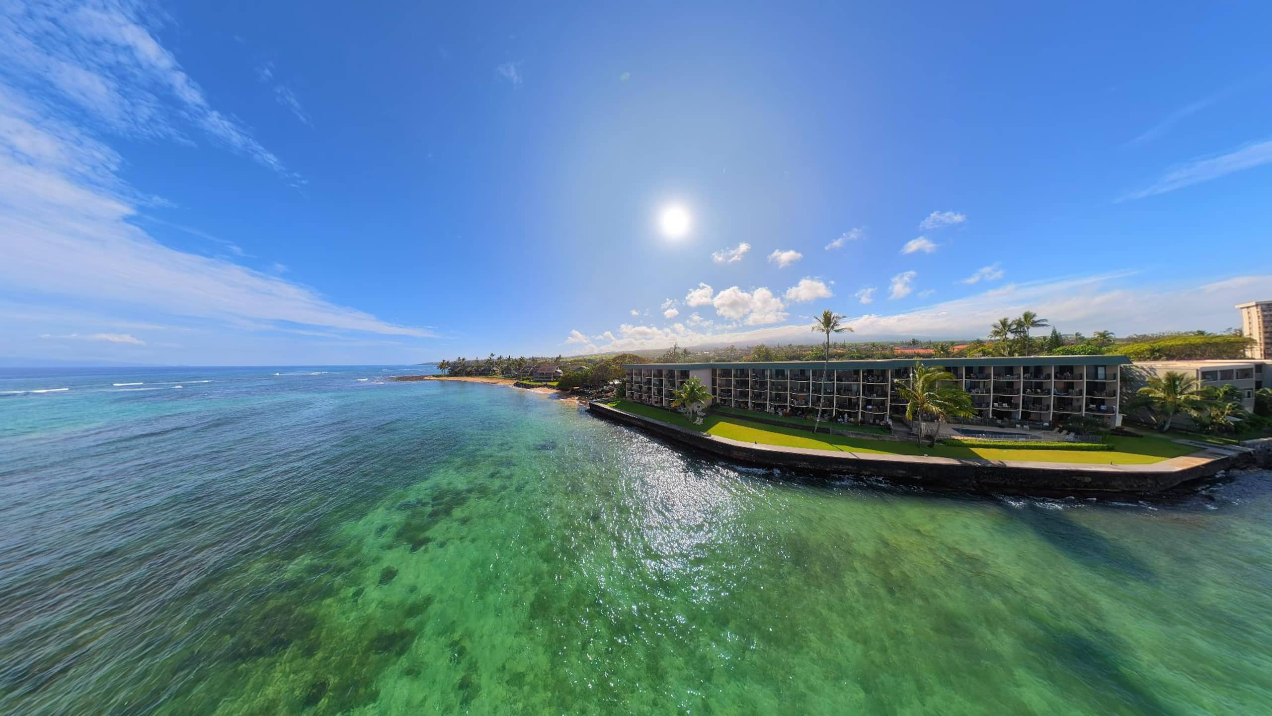 Condo in Lahaina · ★4.89 · 1 bedroom · 2 beds · 1 bath - Image 3