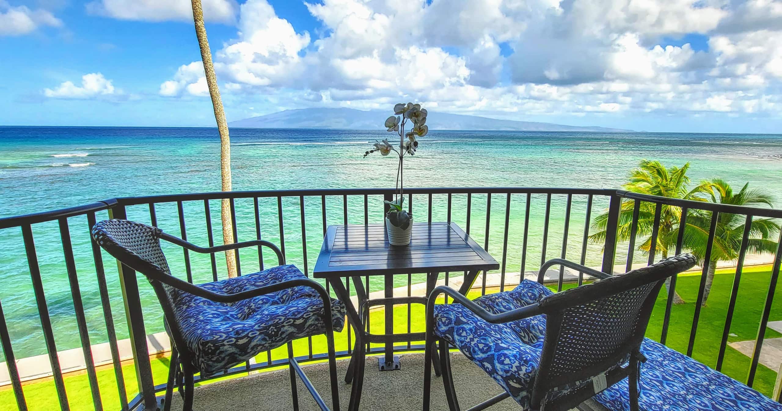 Condo in Lahaina · ★4.89 · 1 bedroom · 2 beds · 1 bath - Image 1