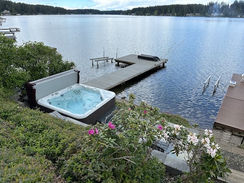Amazing Lakefront Home with Hot Tub and Dock