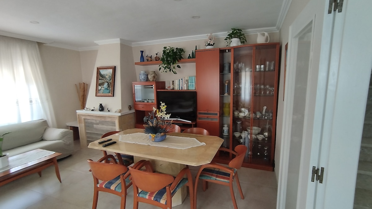 Airbnb con mejor rendimiento: Townhouse with a private pool en Torredembarra