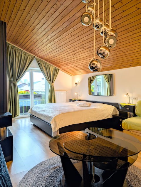 Spacious apartment near Bled with terraces & view