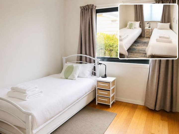 Third Bedroom -Single Bed with pop up trundle
