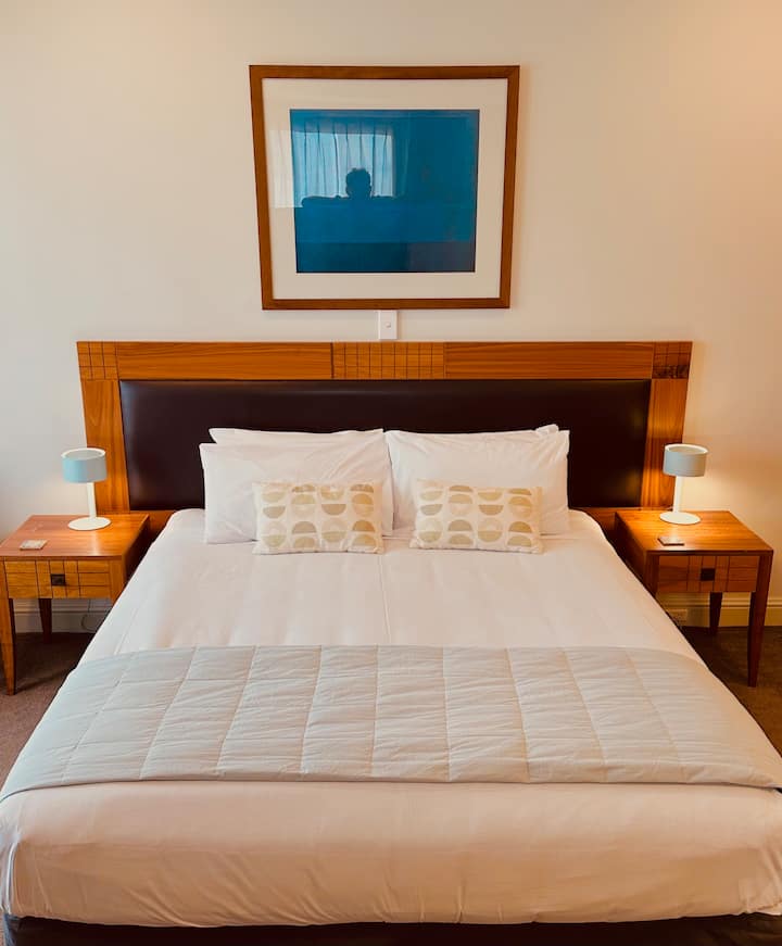 新西兰加大双人床（ 168 x 203厘米）