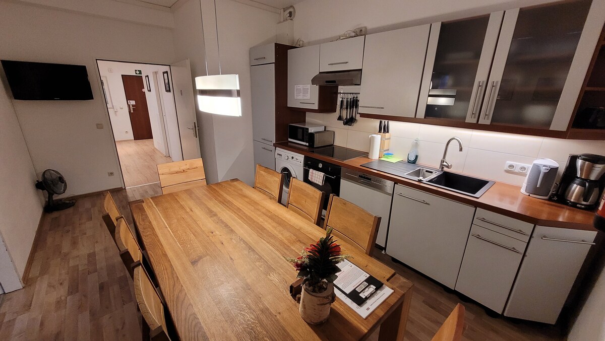 Quiet apartment near the central station