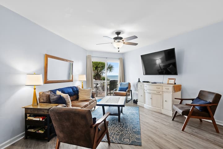 The Beach - Oceanfront - Sleeps 7 - Wifi - Surfside Beach, SC