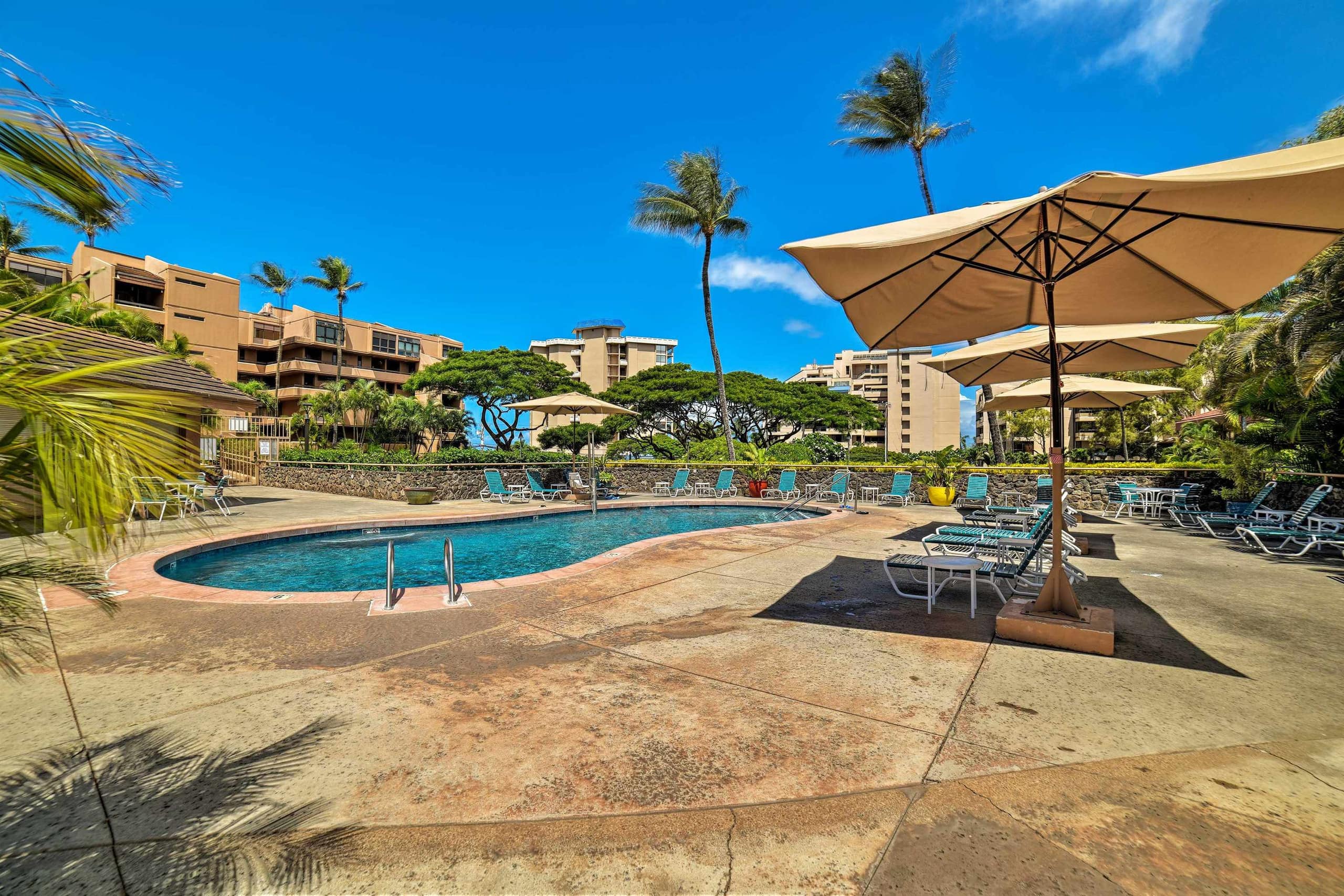 Condo in Lahaina · ★4.95 · 2 bedrooms · 4 beds · 2 baths - Image 34