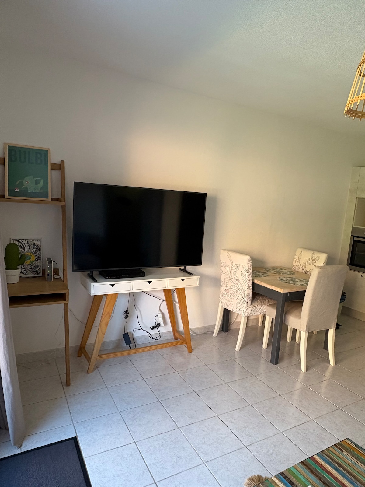 Annonce Airbnb populaire: Two-room apartment with air conditioning in Saint-Pierre-la-Mer, 500 m from the beach à Fleury