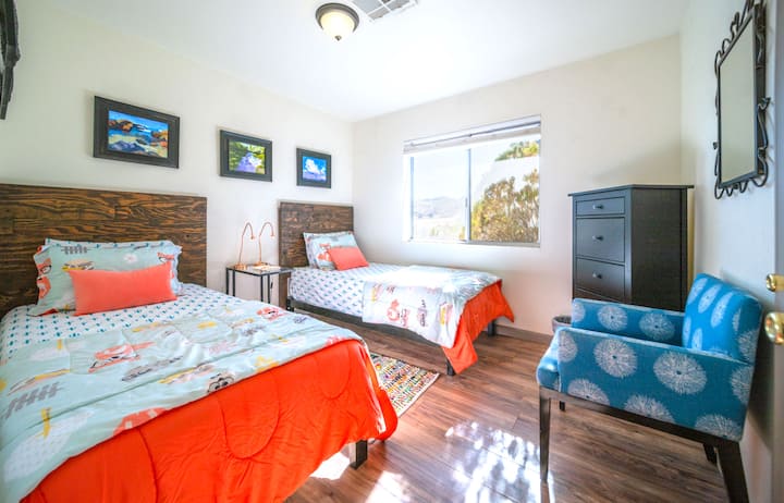 Ორადგილიანი საწოლები თქვენი კომფორტისთვის. 