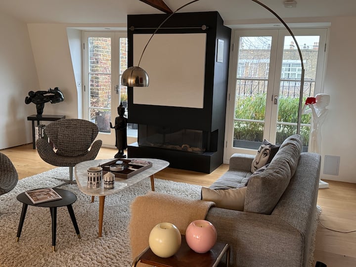 Chelsea, Three-bedroom Contemporary Living Duplex - ロンドン