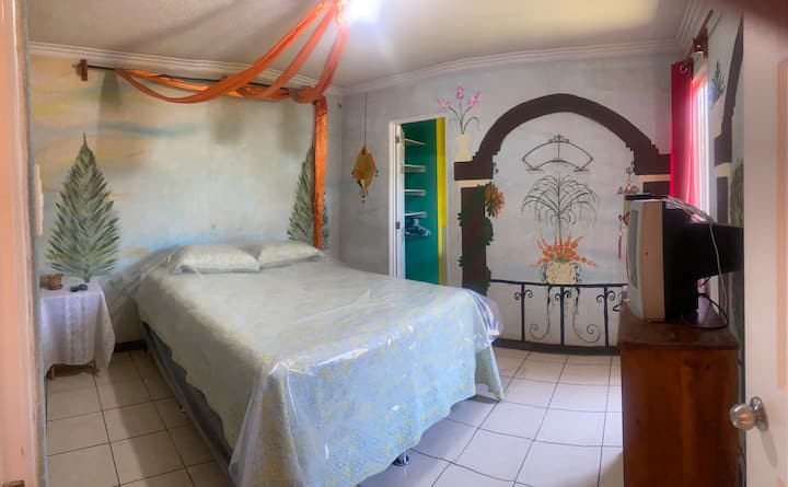 La Habitación Jardín Interior - ห้องนอนที่เงียบสงบพร้อมเตียงควีนไซส์ สิทธิ์ใช้ห้องน้ำส่วนตัว และวิวสวน