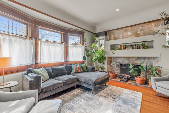 Awesome Pdx Craftsman Near Hawthorne & Division! - 波特蘭