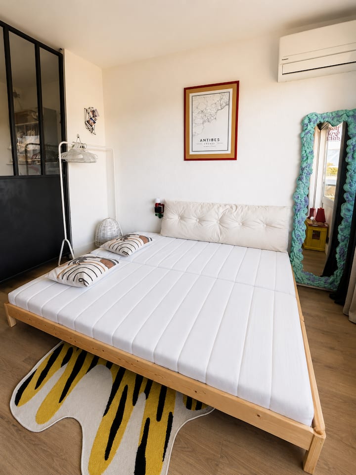 Beau Studio Central, Pour 2 à 4 Pers Piscine - Baie des Milliardaires d'Antibes