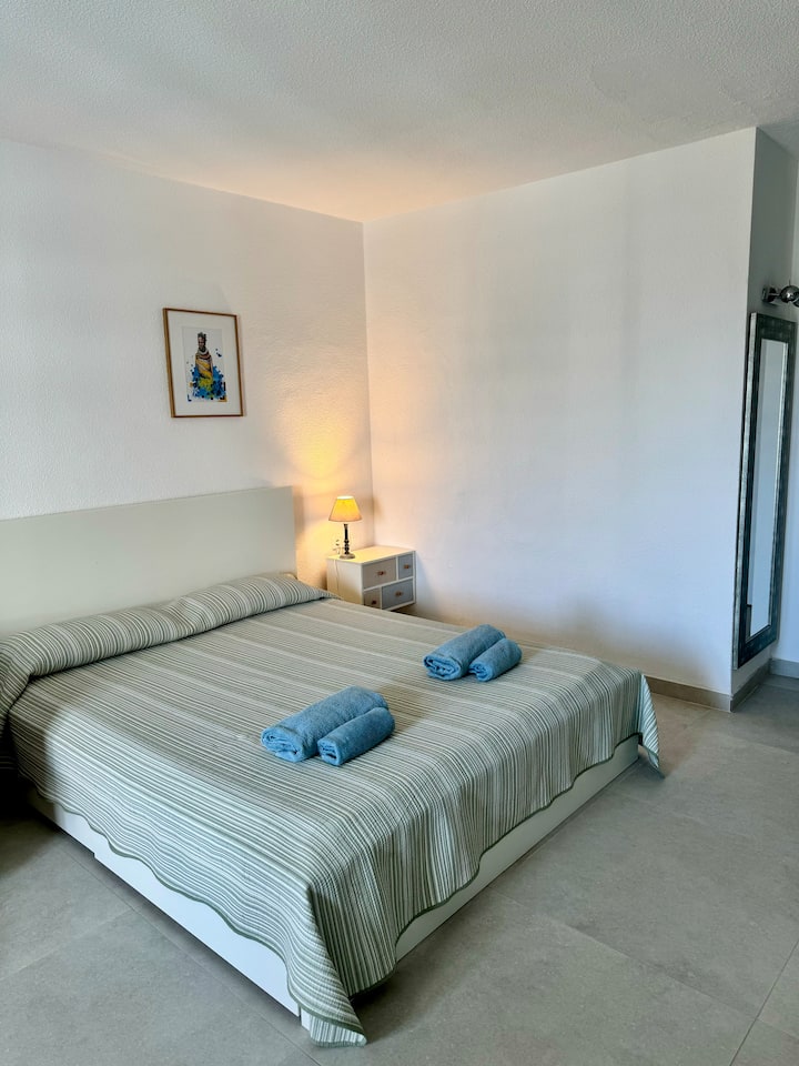 Ambienti i dhomës së gjumit