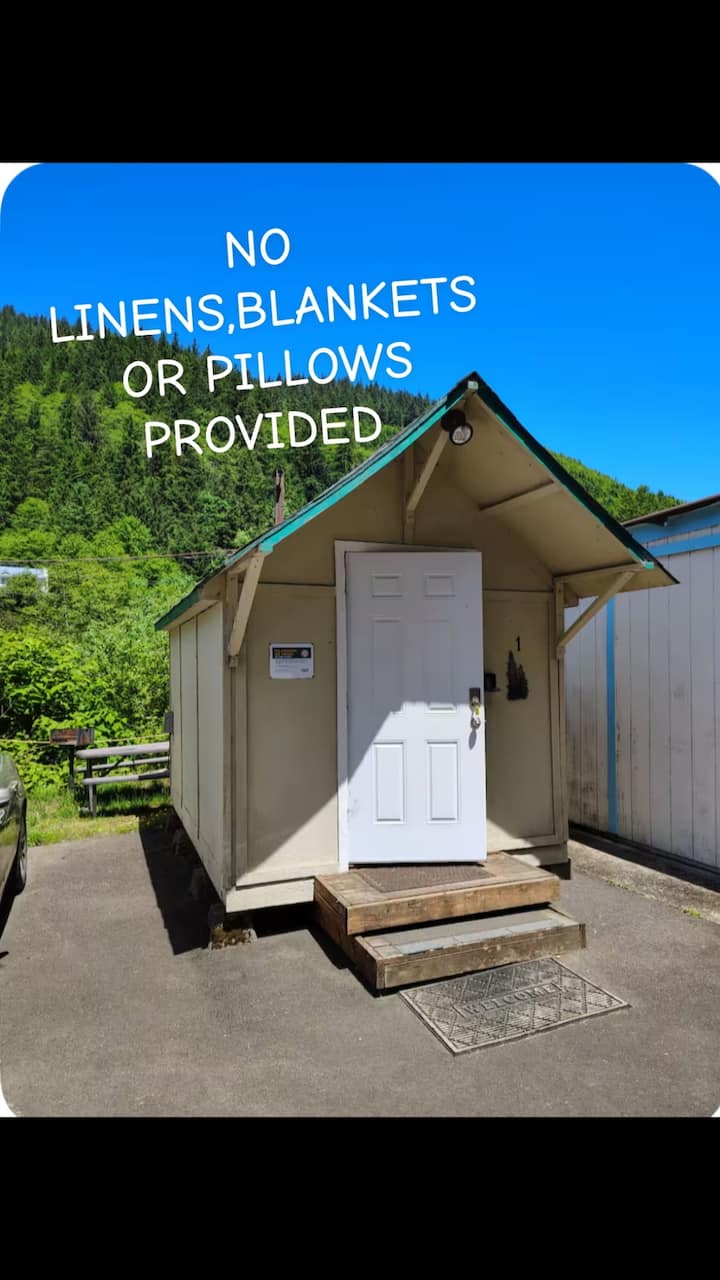River Front Cabin #1 - Tillamook