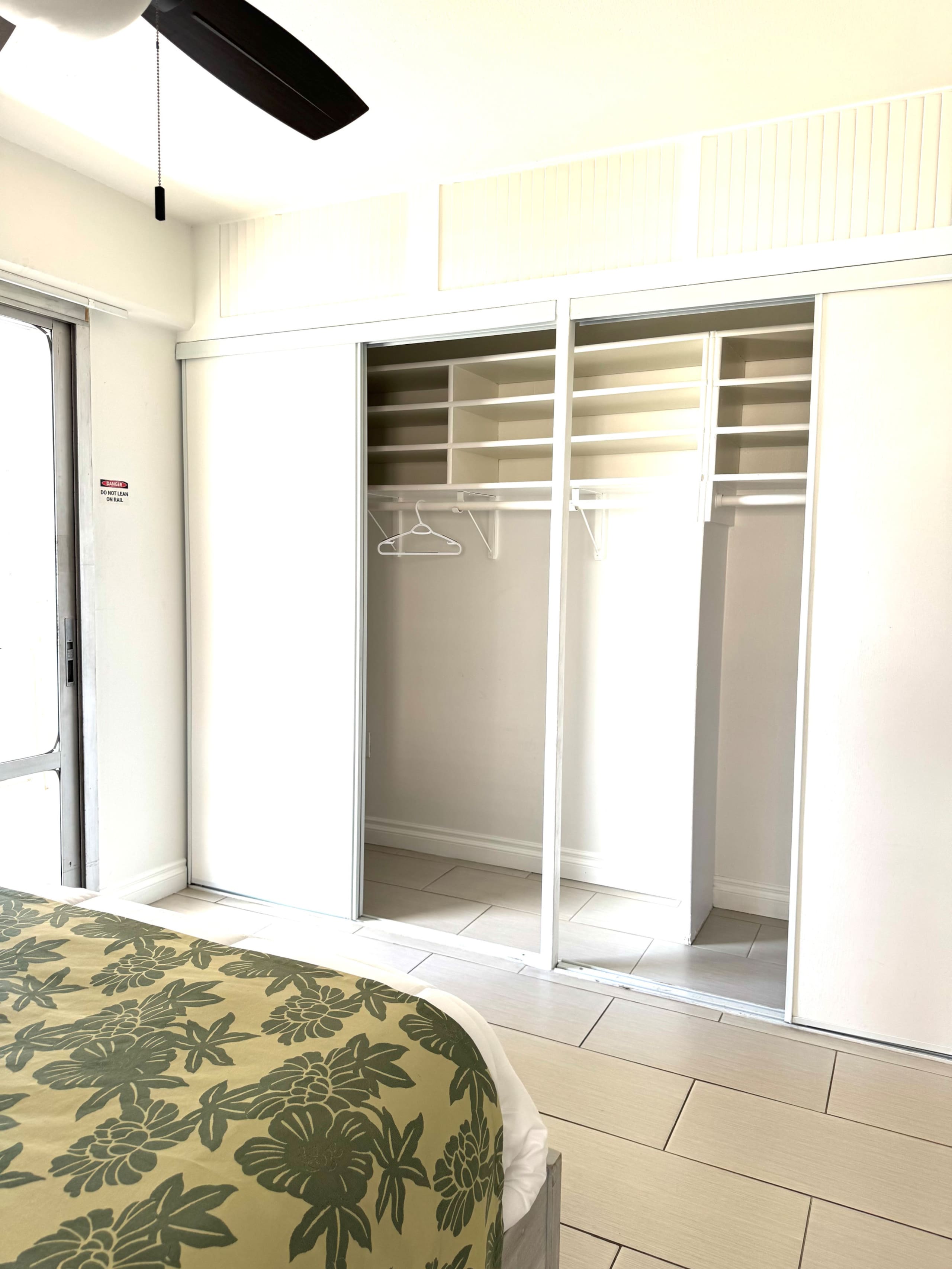 Condo in Honolulu · ★4.63 · 2 bedrooms · 5 beds · 2 private baths - Image 5