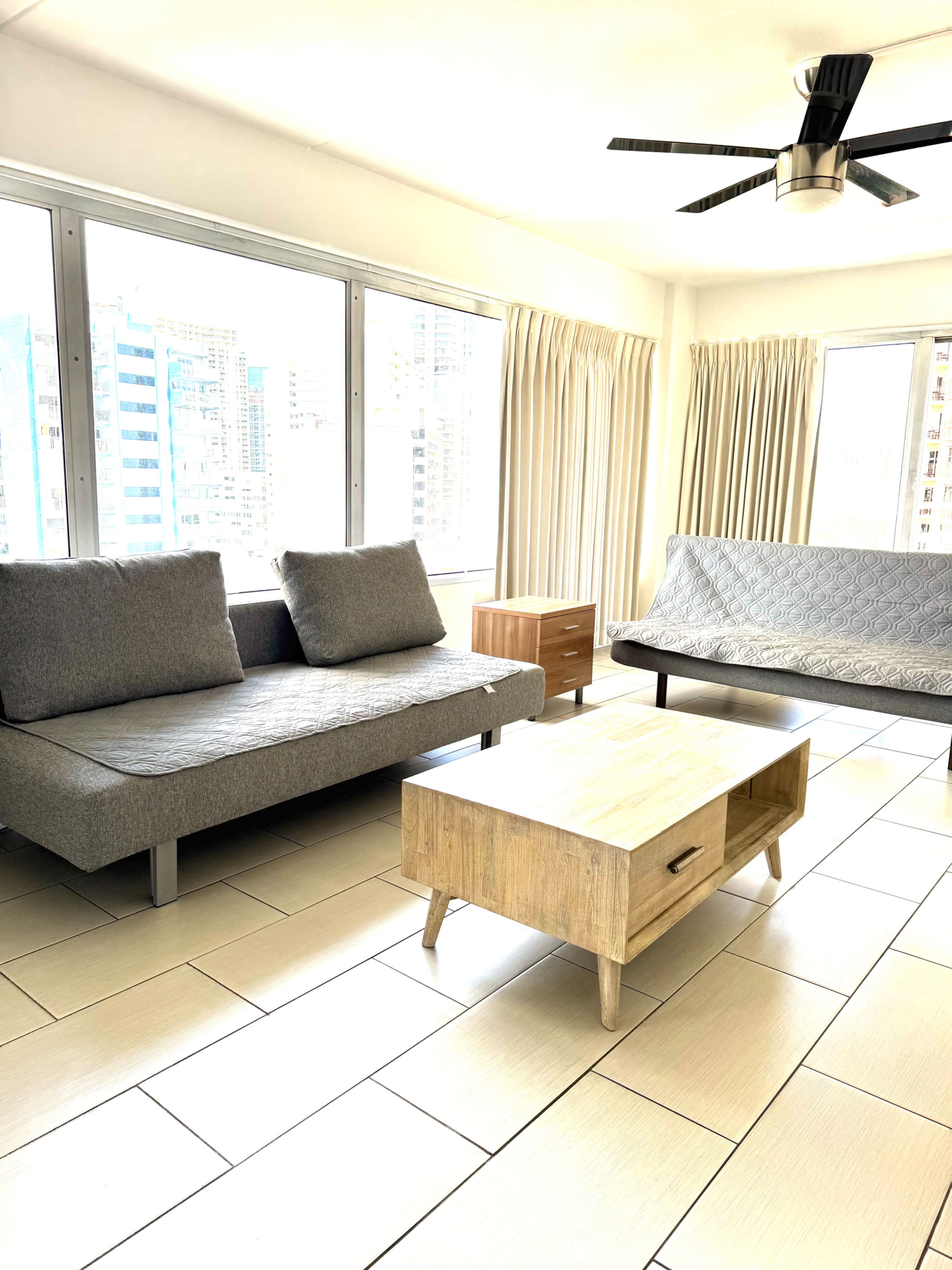Condo in Honolulu · ★4.63 · 2 bedrooms · 5 beds · 2 private baths - Image 1
