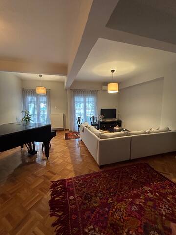 Neoclassical Penthouse in the heart of Athens gallery image 3