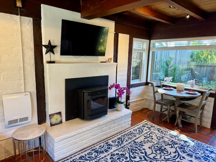 Cozy Pacific Grove Post-adobe Charmer 2/1 #0387 - 蒙特利灣