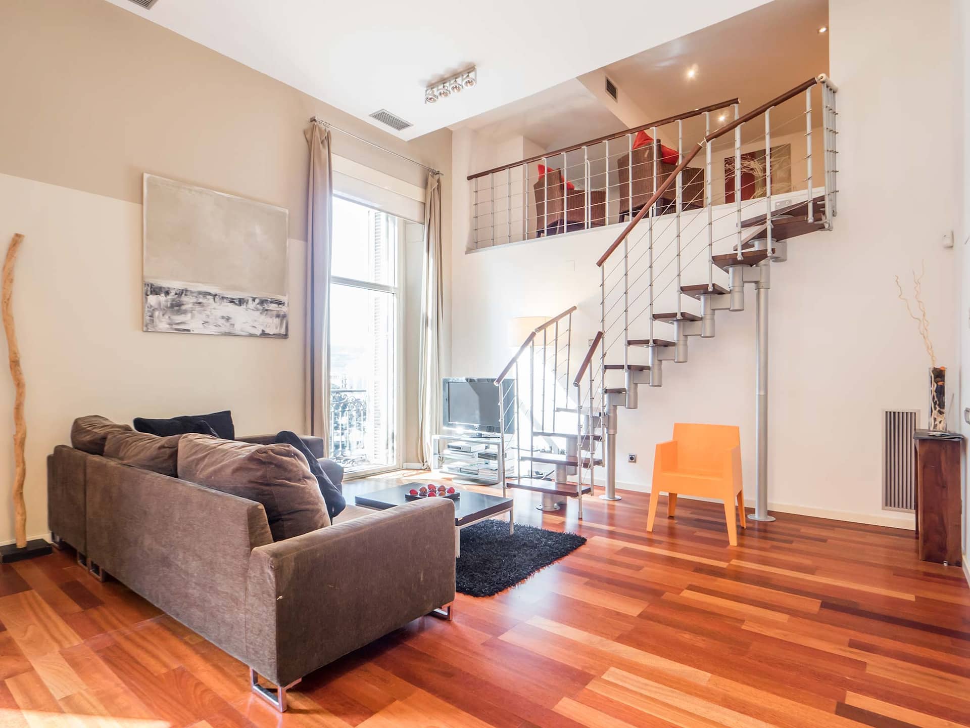 536 - Exclusive Pl. Catalunya Lux Apartment — photo 3