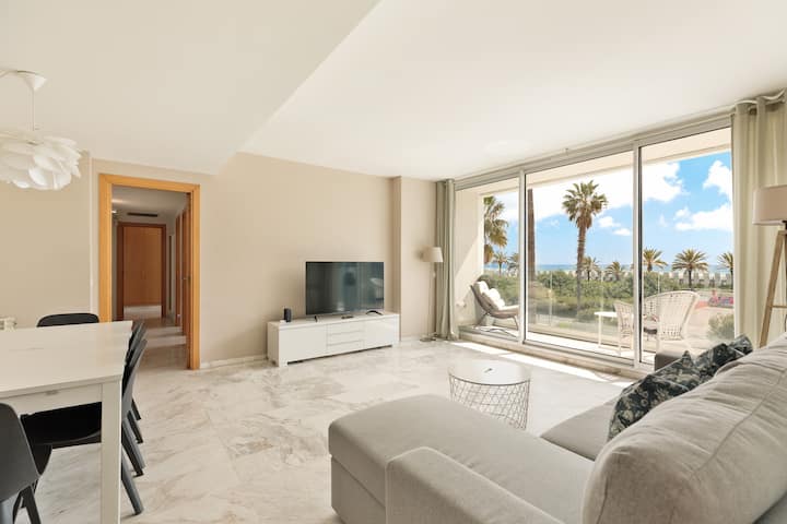 517- Beachfront Apartment - Badalona