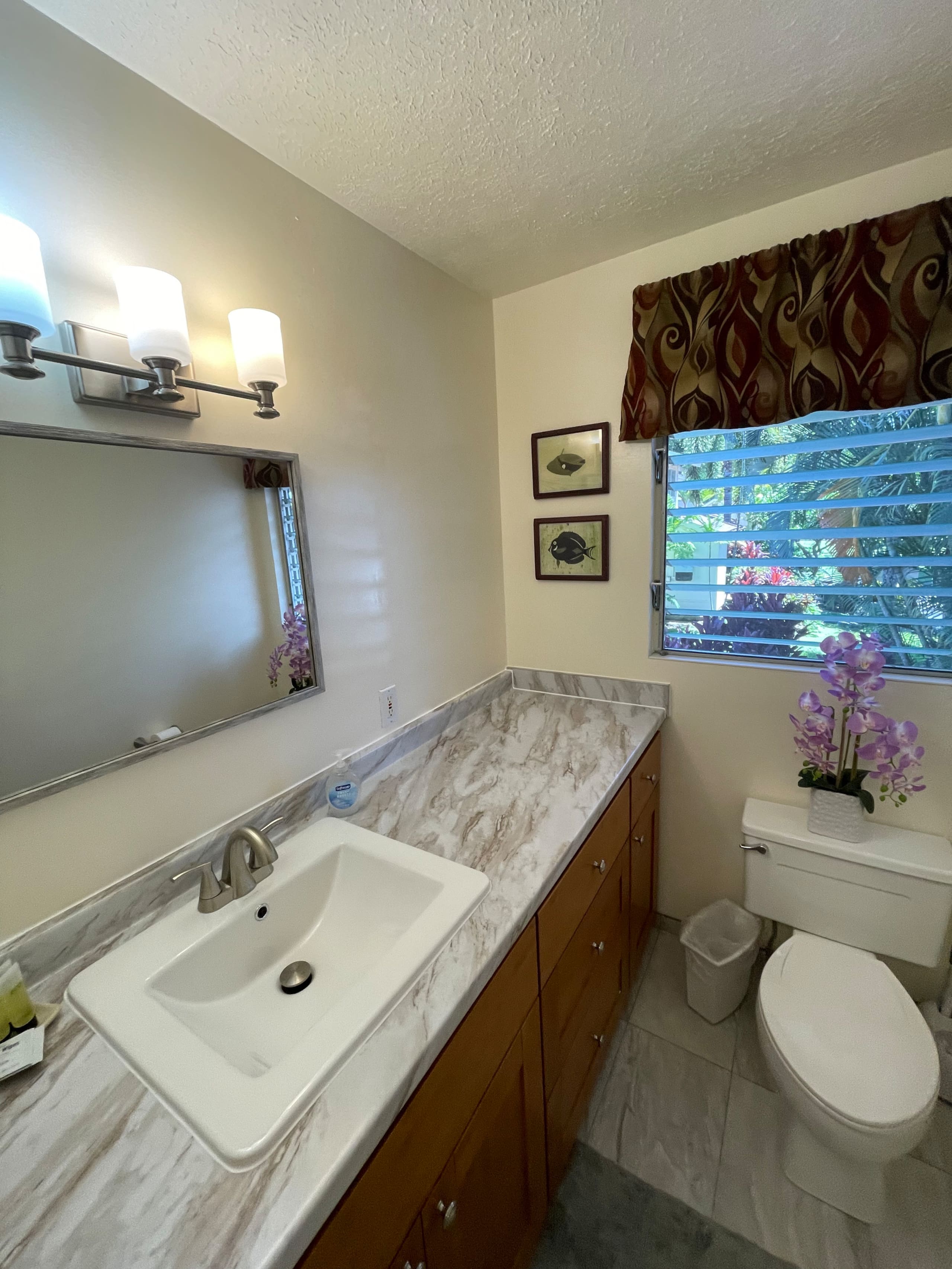 Townhouse in Kailua-Kona · ★4.88 · 2 bedrooms · 3 beds · 2 private baths - Image 6