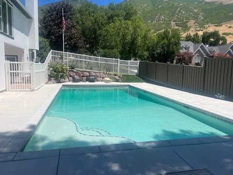 Pool~Spa~VIEWS~Summer/Winter~Whole Home Retreat!