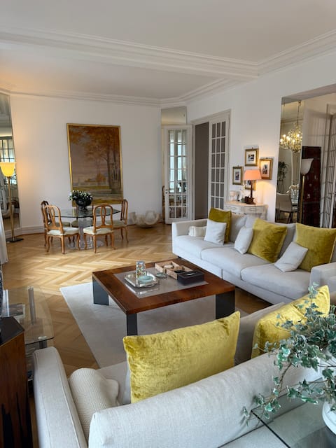 Luxury 320 sqm appartment in Residential Geneva