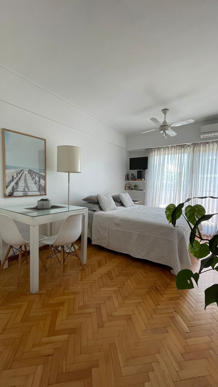 Studio en Villa Crespo sobre Av. Córdoba