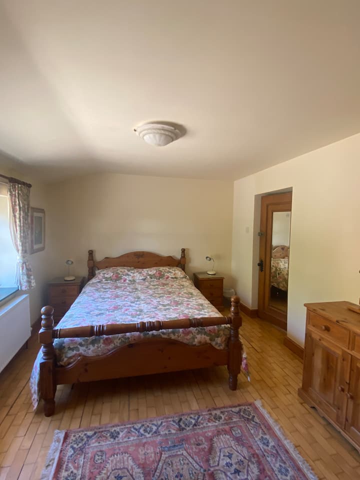 غرفة النوم 2