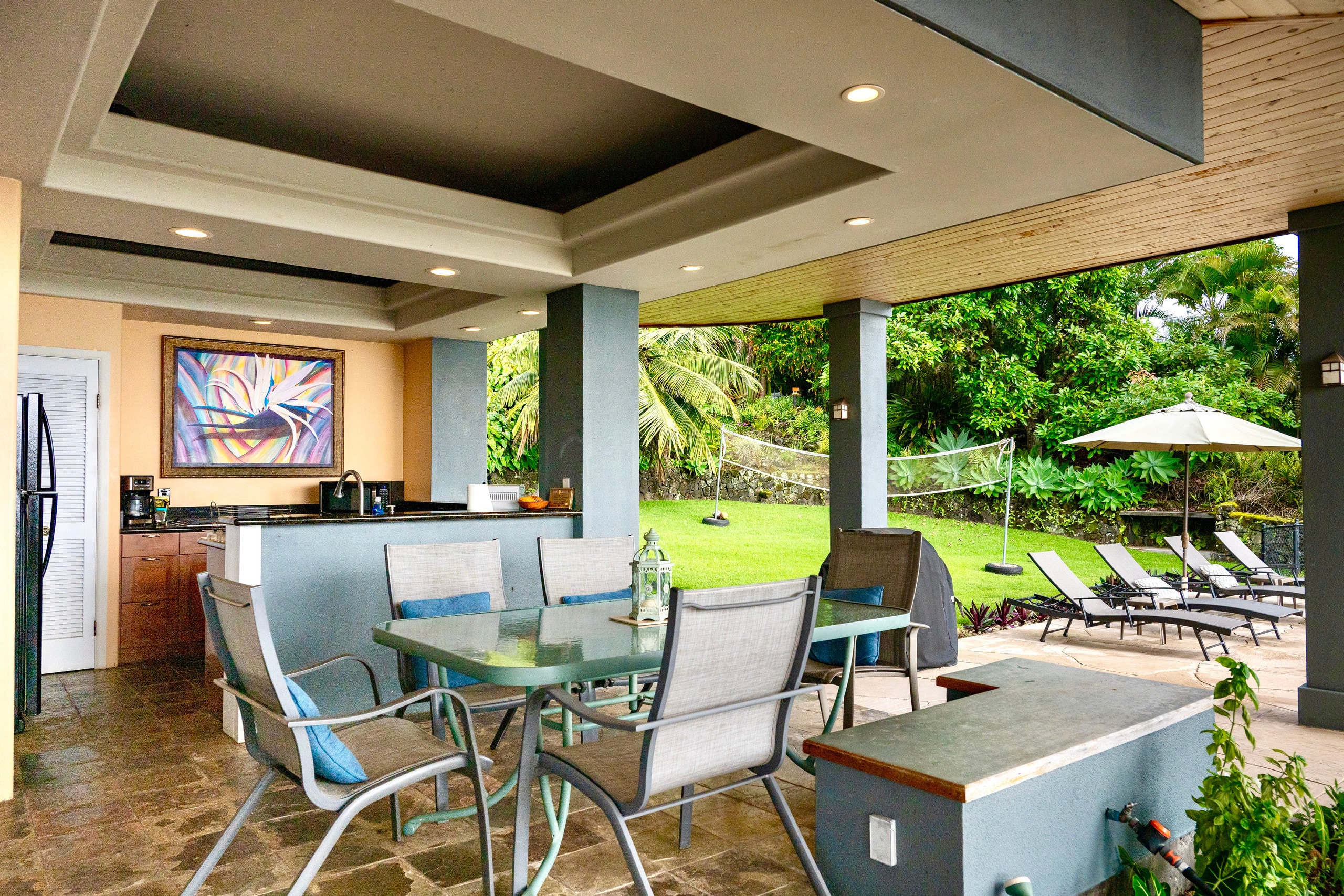 Home in Kailua-Kona · ★4.96 · 2 bedrooms · 3 beds · 1.5 baths - Image 9